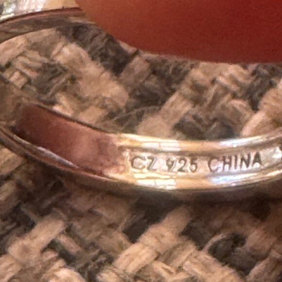 Gorgeous Sterling Silver .925 stamped TACORI CZ ring size 6 - Picture 10 of 11